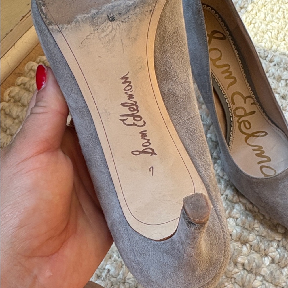 Sam Edelman Light Gray Suede Pointed-Toe Pumps - Picture 3 of 5